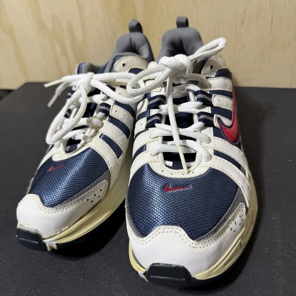 Nike‎ Athletic Youth Boy's Shoes Multi-Color Size 6Y